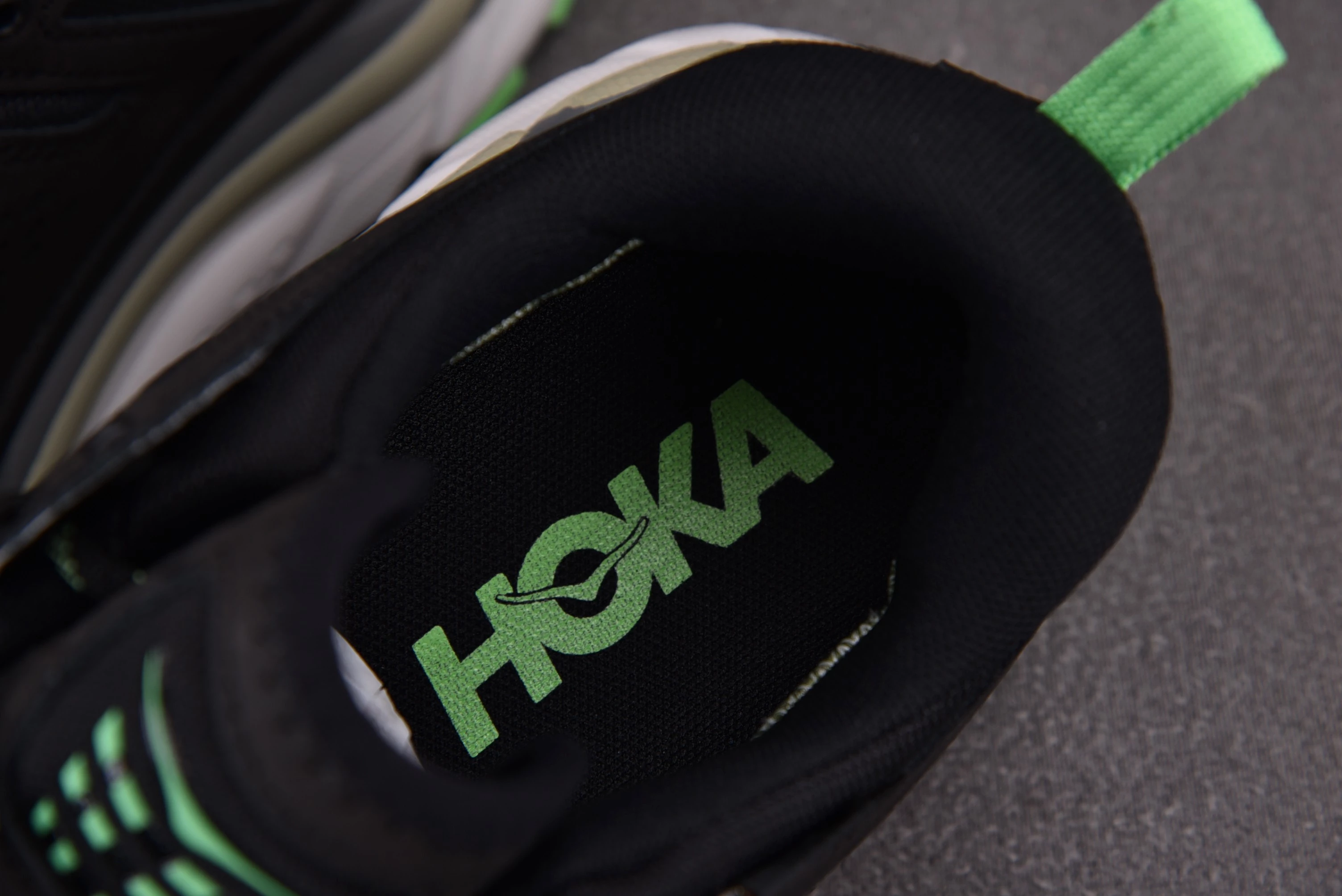 Hoka One One Tor Ultra Low Black Grey