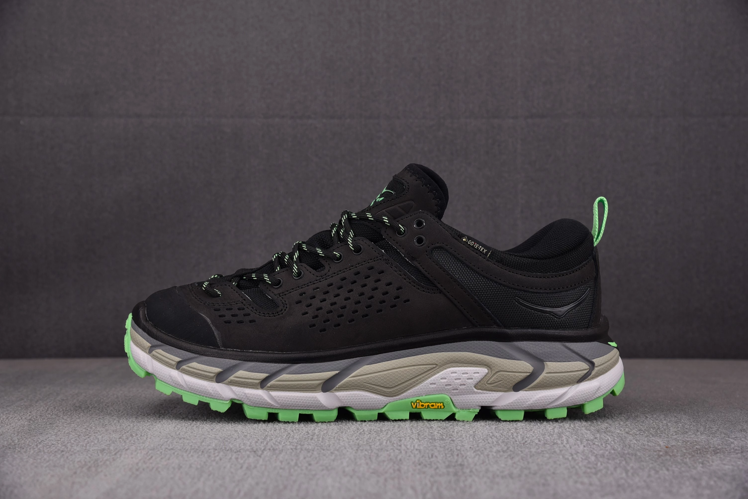 Hoka One One Tor Ultra Low Black Grey