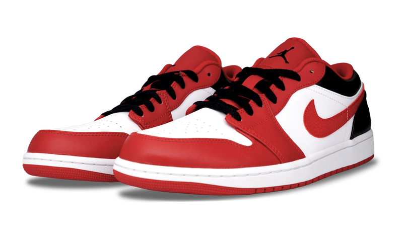 Jordan 1 Low Bulls