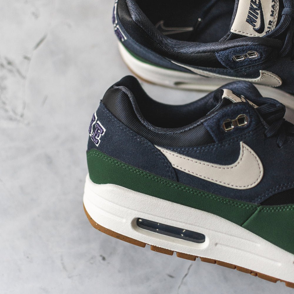 Nike Air Max 1 Letterman Pack (W)