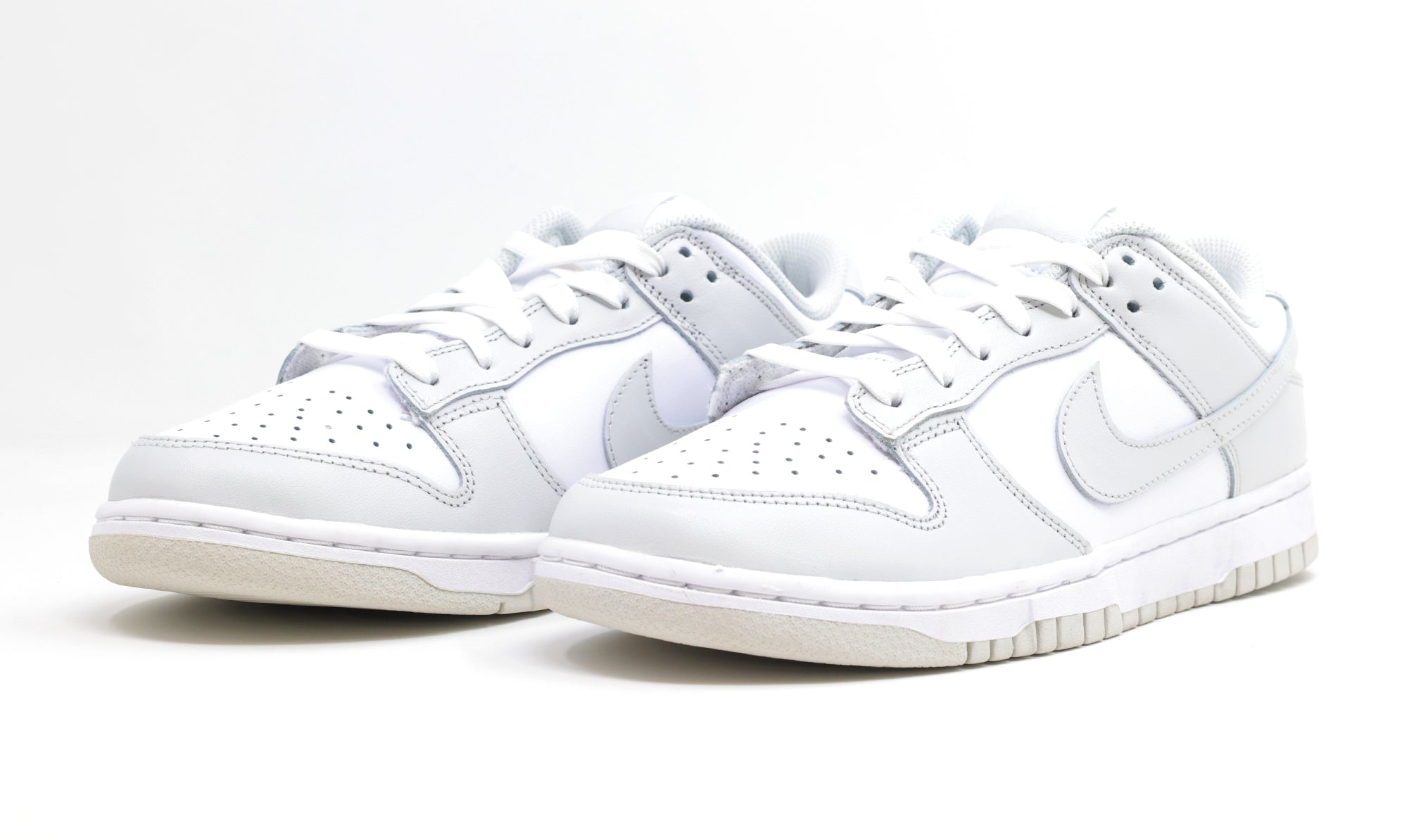 Nike Dunk Low 'Photon Dust' (W)