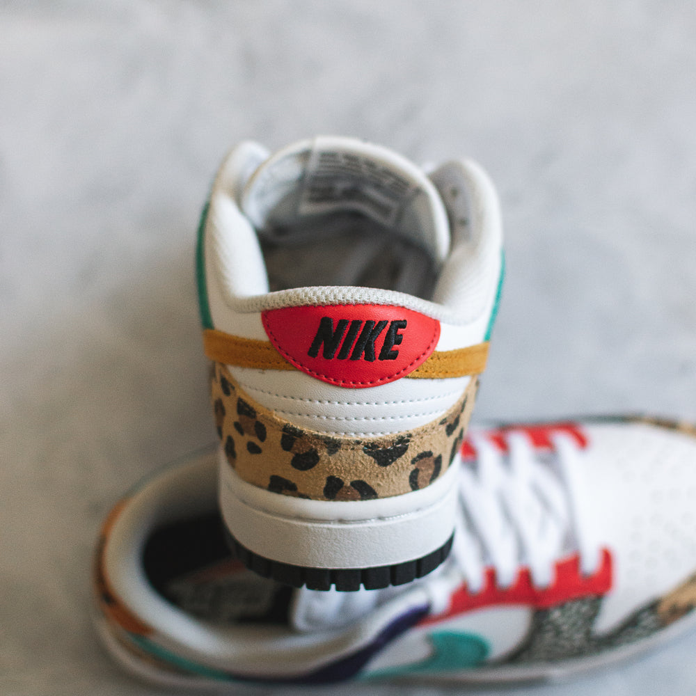 Nike Dunk Low SE Safari (W)