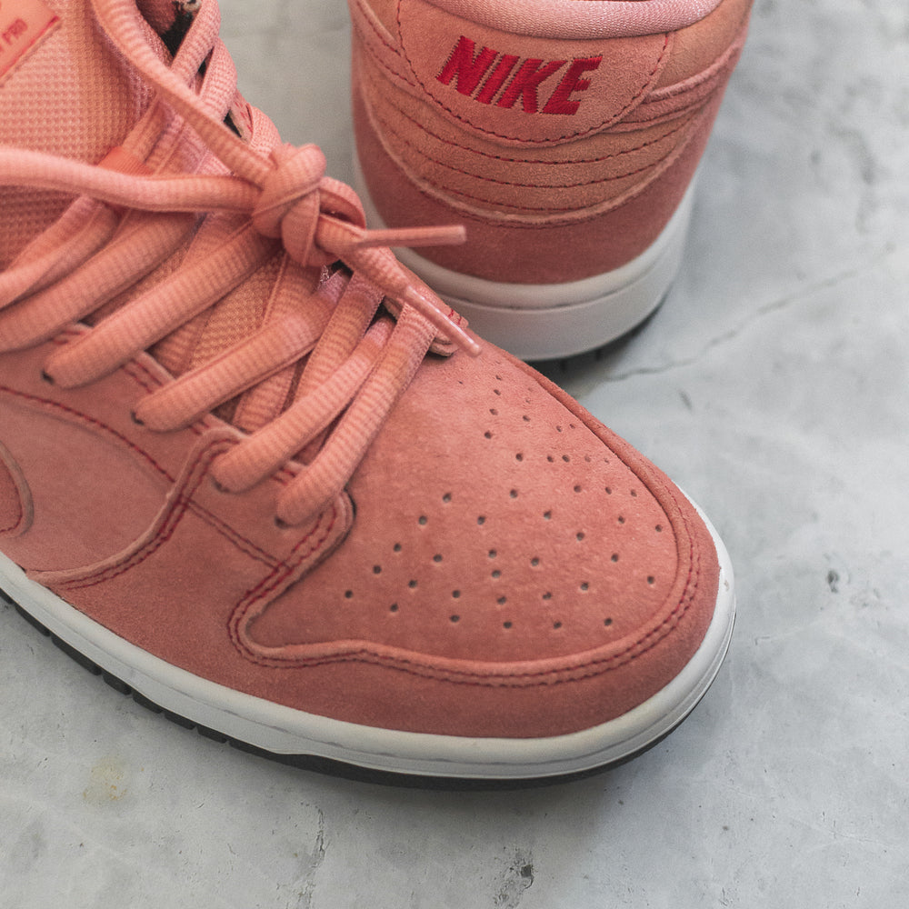 Nike SB Dunk Low Pink Pig