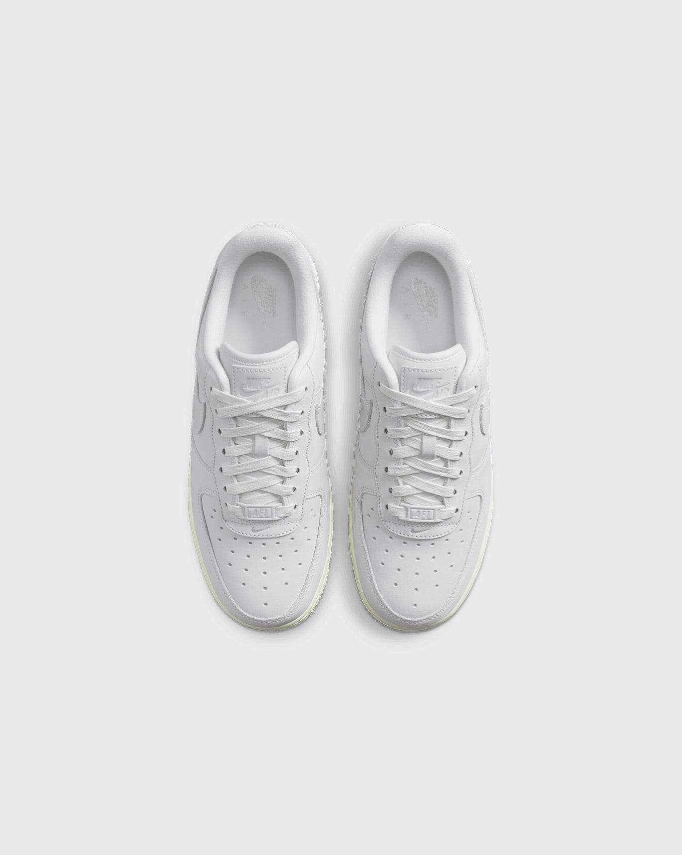 nike womens air force 1 premium