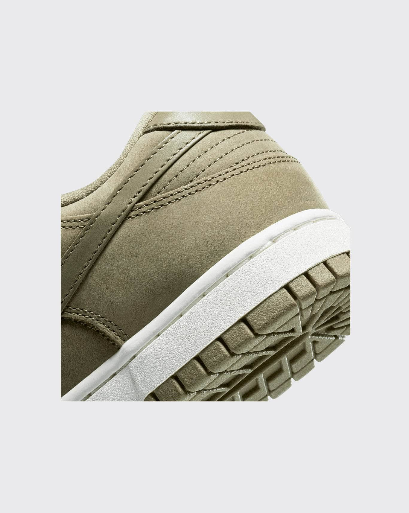 nike womens dunk low premium mf