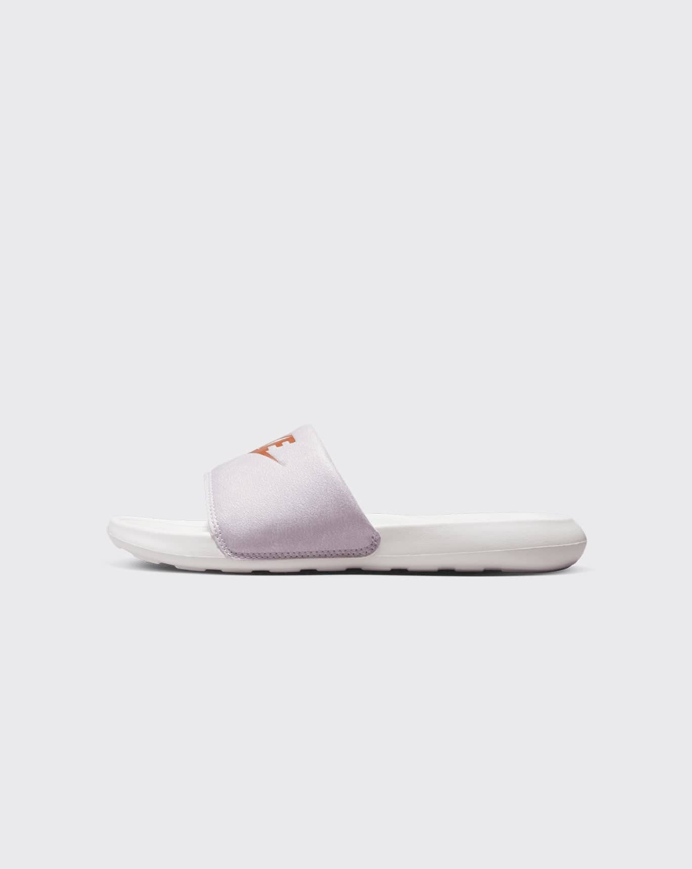 Nike Women’s Victori One Slide