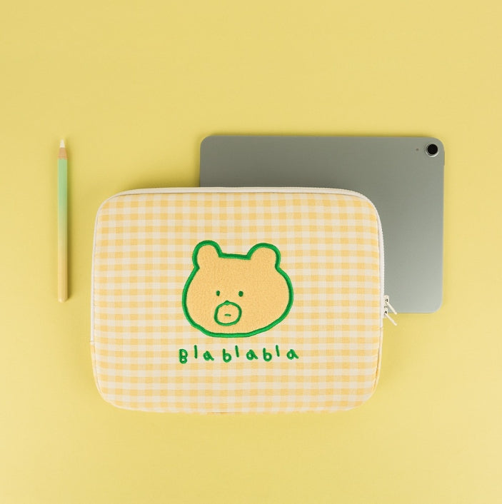 Yellow Bear Laptop Sleeves 11 for iPad 13 inches Cases Checked Protective Covers Purses Handbags Square Cushion Pouches Designer